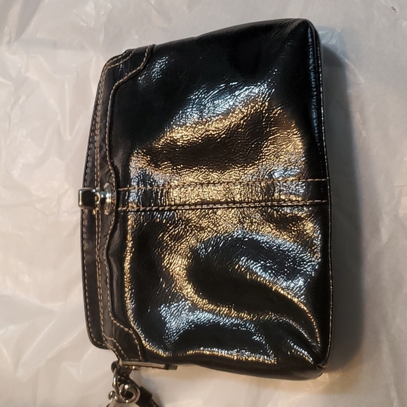 Coach Wristlet - Picture 13 of 14